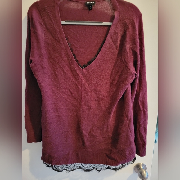 Torrid Pull Over Lace V-Neck Sweater (size 0) - Picture 3 of 5